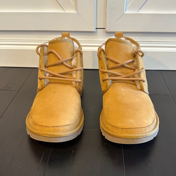 UGG Men’s Neumal Tan Chukka Boots - Picture 3 of 9